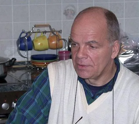 Кадр из Снежная любовь, или Сон в зимнюю ночь (2003) Кадр 2 из сериала Снежная любовь, или Сон в зимнюю ночь (2003)