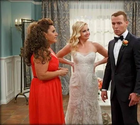 Кадр из Мелисса и Джоуи (2010) Кадр 2 из сериала Мелисса и Джоуи / Melissa & Joey (2010)