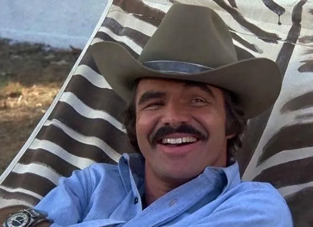 Кадр из Смоки и Бандит (1977) Кадр 2 из фильма Смоки и Бандит / Smokey and the Bandit (1977)