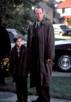 Кадр из Шестое чувство (1999) Кадр 3 из фильма Шестое чувство / The Sixth Sense (1999)