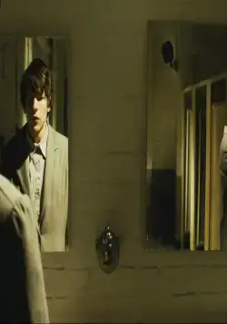 Кадр из Двойник (2013) Кадр 2 из фильма Двойник / The Double (2013)