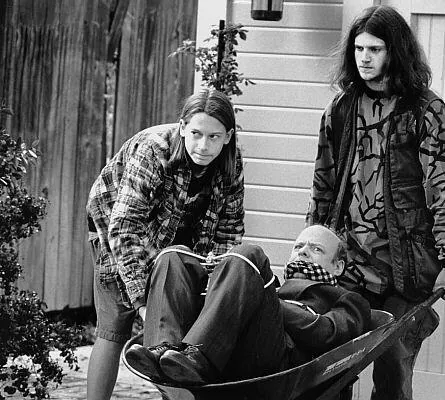 Кадр из Домашний арест (1996) Кадр 2 из фильма Домашний арест / House Arrest (1996)