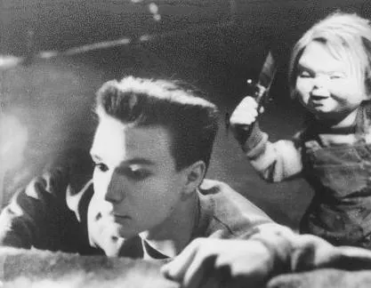 Кадр из Детские игры 3 (1991) Кадр 2 из фильма Детские игры 3 / Child's Play III (1991)