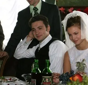 Кадр из И все-таки я люблю... (2007) Кадр 3 из сериала И все-таки я люблю... / And Still I Love (2007)