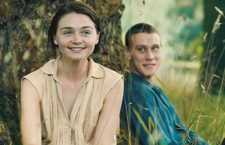 Кадр из Изгой (2015) Кадр 3 из сериала Изгой / The Outcast (2015)