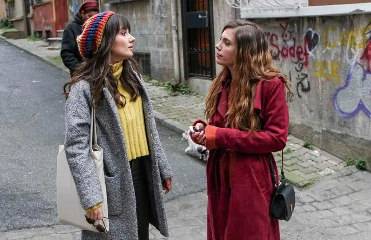 Кадр из Запретный плод (2018) Кадр 3 из сериала Запретный плод / Yasak Elma (2018)