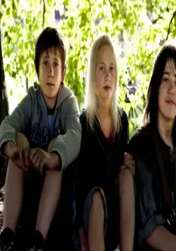 Кадр из Медальон Торсена (2005) Кадр 2 из фильма Медальон Торсена / Oskar & Josefine (2005)