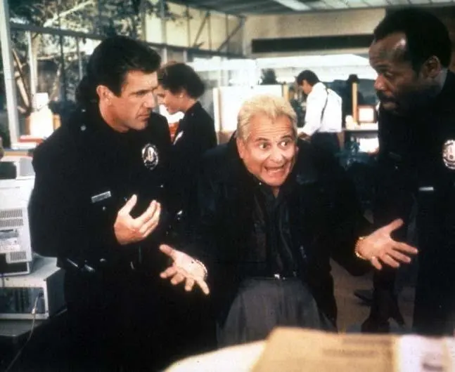 Кадр из Смертельное оружие 3 (1992) Кадр 3 из фильма Смертельное оружие 3 / Lethal Weapon 3 (1992)