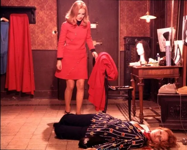 Кадр из Красная королева убивает семь раз (1972) Кадр 1 из фильма Красная королева убивает семь раз / La dama rossa uccide sette volte (1972)