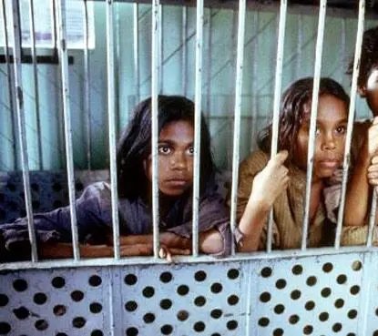 Кадр из Клетка для кроликов (2002) Кадр 1 из фильма Клетка для кроликов / Rabbit-Proof Fence (2002)