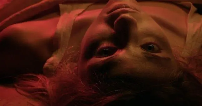 Кадр из Лихорадка (2014) Кадр 1 из фильма Лихорадка / Horsehead (2014)
