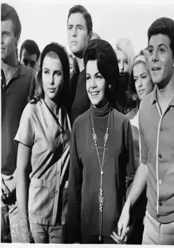 Кадр из Пляжные игры (1965) Кадр 2 из фильма Пляжные игры / Beach Blanket Bingo (1965)