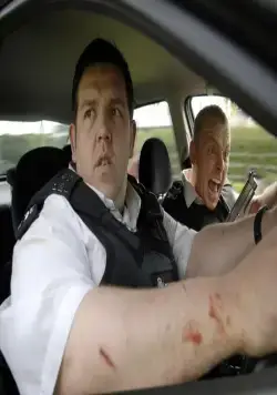 Кадр из Типа крутые легавые (2007) Кадр 3 из фильма Типа крутые легавые / Hot Fuzz (2007)