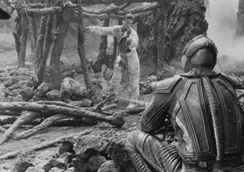 Кадр из Враг мой (1985) Кадр 2 из фильма Враг мой / Enemy Mine (1985)
