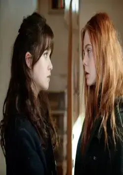 Кадр из Бомба (2012) Кадр 1 из фильма Бомба / Ginger & Rosa (2012)
