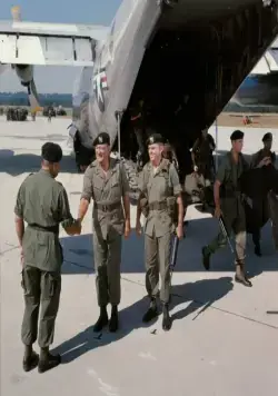Кадр из Зеленые береты (1968) Кадр 1 из фильма Зеленые береты / The Green Berets (1968)