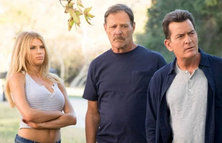 Кадр из Безумные семейки (2017) Кадр 2 из фильма Безумные семейки / Mad Families (2017)