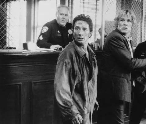 Кадр из Три беглеца (1989) Кадр 3 из фильма Три беглеца / Three Fugitives (1989)
