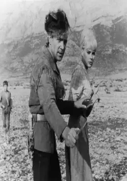Кадр из Среди коршунов (1964) Кадр 2 из фильма Среди коршунов / Unter Geiern (1964)
