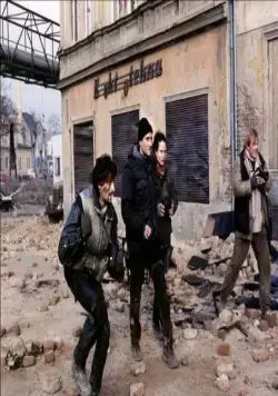 Кадр из Спасти Хэррисона (2000) Кадр 1 из фильма Спасти Хэррисона / Harrison's Flowers (2000)