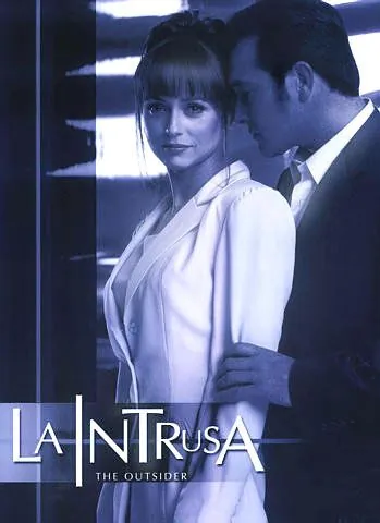Постер: Злоумышленница / La intrusa (2001)