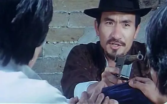 Кадр из Грязный тигр, сумасшедшая лягушка (1978) Кадр 1 из фильма Грязный тигр, сумасшедшая лягушка / Lao hu tian ji (1978)