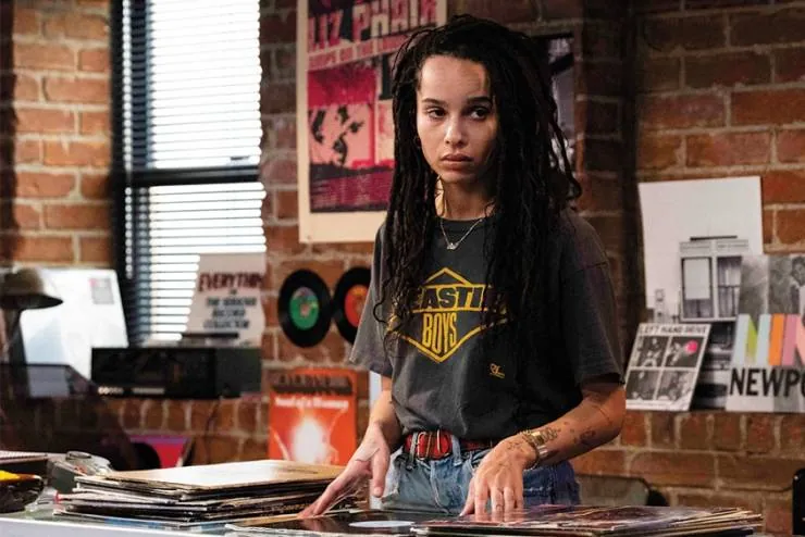 Кадр из Меломанка (2020) Кадр 2 из сериала Меломанка / High Fidelity (2020)