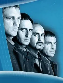 Постер: Благородные мошенники / Los simuladores (2002)