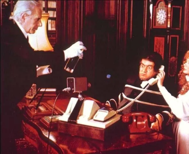 Кадр из Доктор Джекилл и милая дама (1979) Кадр 2 из фильма Доктор Джекилл и милая дама / Dottor Jekyll e gentile signora (1979)
