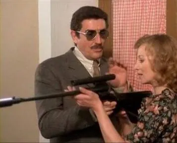Кадр из Дамы и господа, спокойной ночи! (1976) Кадр 2 из фильма Дамы и господа, спокойной ночи! / Signore e signori, buonanotte (1976)