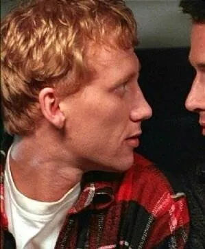 Кадр из Спальни и прихожие (1998) Кадр 2 из фильма Спальни и прихожие / Bedrooms and Hallways (1998)