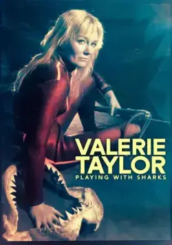 Постер: Игры с акулами / Playing with Sharks: The Valerie Taylor Story (2021)