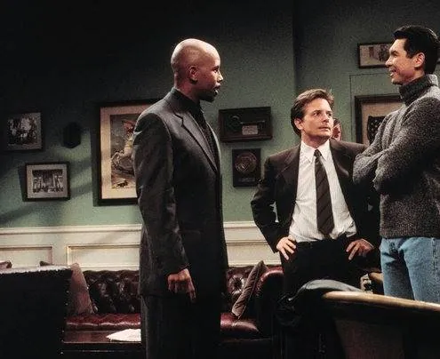 Кадр из Крученый город (1996) Кадр 1 из сериала Крученый город / Spin City (1996)