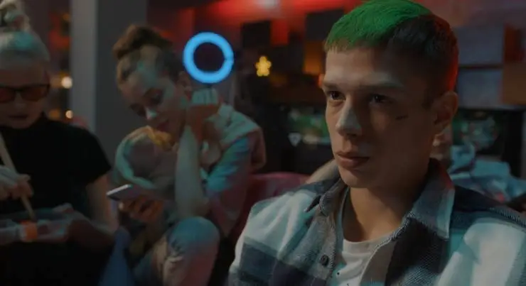 Кадр из Бесит (2020) Кадр 3 из сериала Бесит (2020)