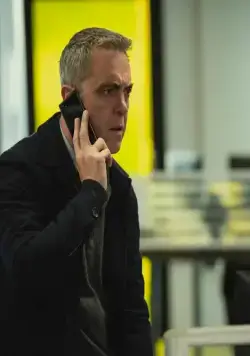 Кадр из Прошлое не отпустит (2021) Кадр 3 из сериала Прошлое не отпустит / Stay Close (2021)