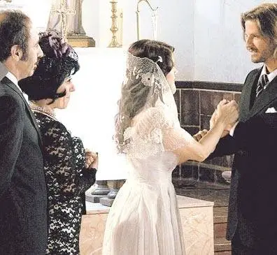 Кадр из Падре Корахе (2004) Кадр 1 из сериала Падре Корахе / Padre Coraje (2004)
