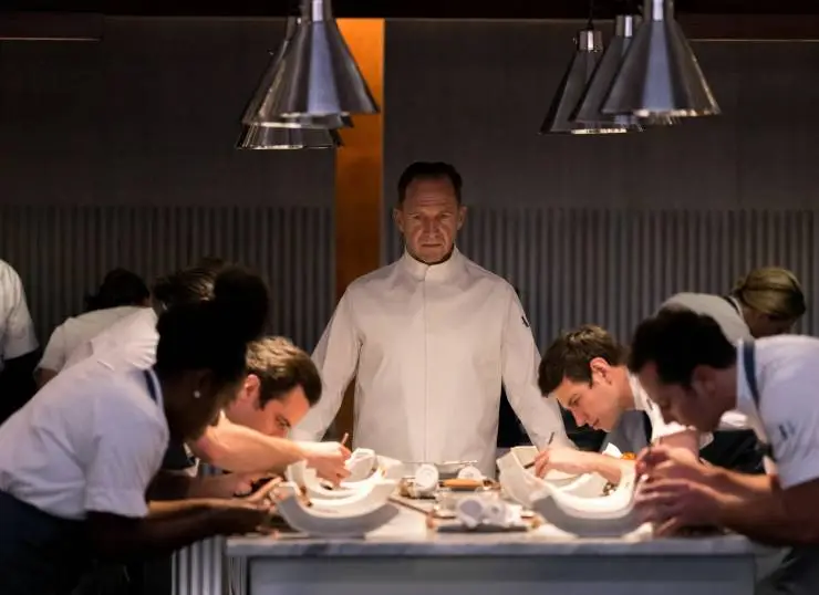 Кадр из Меню (2022) Кадр 1 из фильма Меню / The Menu (2022)