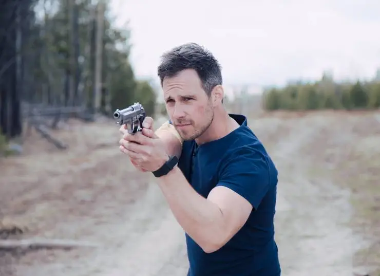 Кадр из Неубиваемый (2022) Кадр 3 из фильма Неубиваемый / Bullet Proof (2022)