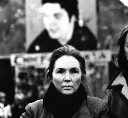 Кадр из Сыновья (1996) Кадр 2 из фильма Сыновья / Some Mother's Son (1996)