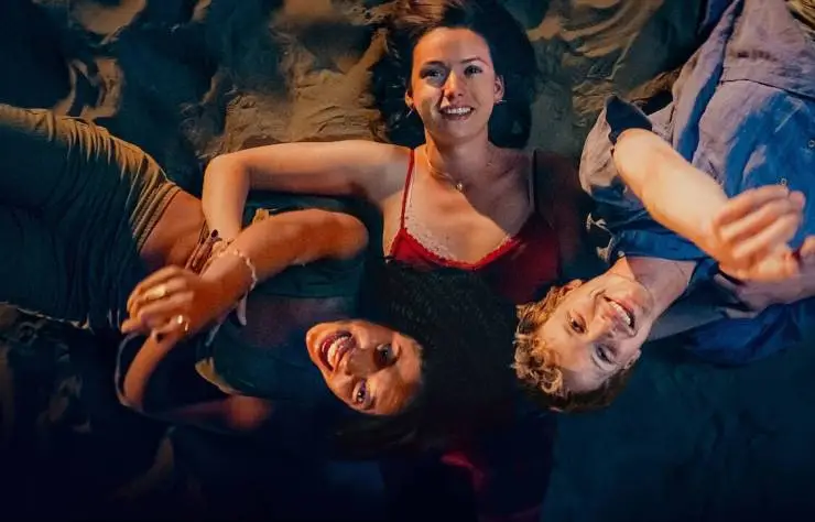 Кадр из Счастливый конец (2023) Кадр 1 из фильма Счастливый конец / Happy Ending (2023)