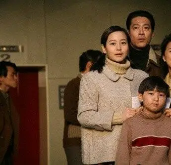 Кадр из Всегда: Закат на Третьей авеню 2 (2007) Кадр 3 из фильма Всегда: Закат на Третьей авеню 2 / Always zoku san-chôme no yûhi (2007)