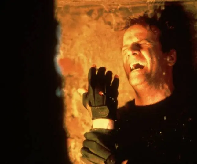 Кадр из Адреналин (1996) Кадр 2 из фильма Адреналин / Adrenalin: Fear the Rush (1996)