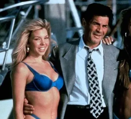 Кадр из Химия тела 3: Точка соблазна (1993) Кадр 3 из фильма Химия тела 3: Точка соблазна / Point of Seduction: Body Chemistry III (1993)