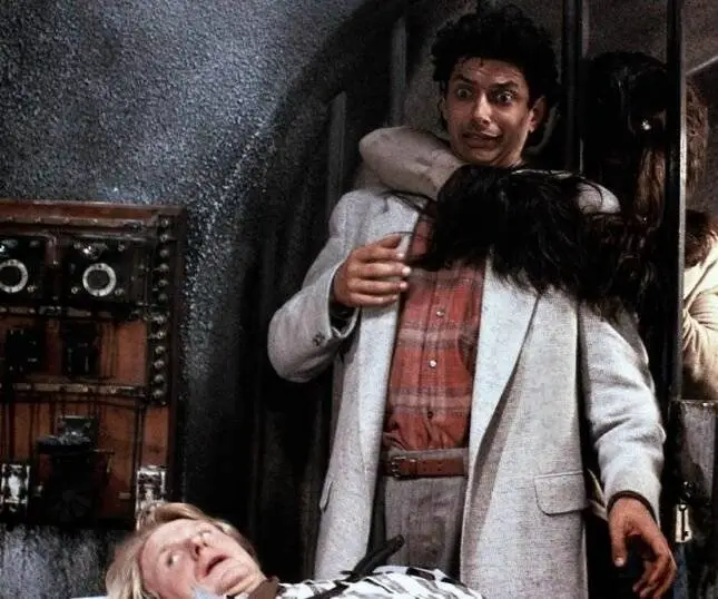 Кадр из Трансильвания 6-5000 (1985) Кадр 2 из фильма Трансильвания 6-5000 / Transylvania 6-5000 (1985)