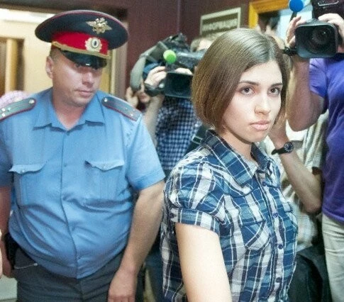 Кадр из Показательный процесс: История Pussy Riot (2013) Кадр 2 из фильма Показательный процесс: История Pussy Riot (2013)
