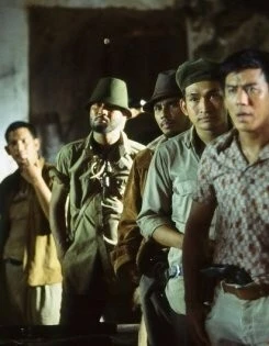 Кадр из Преступники Сиама (2004) Кадр 2 из фильма Преступники Сиама / 2508 pit krom jap taai (2004)