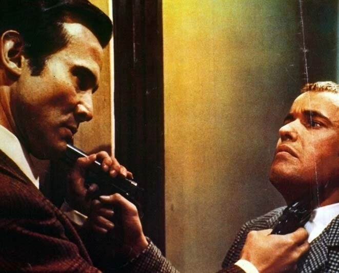 Кадр из Падающий человек (1968) Кадр 1 из фильма Падающий человек / Quella carogna dell'ispettore Sterling (1968)