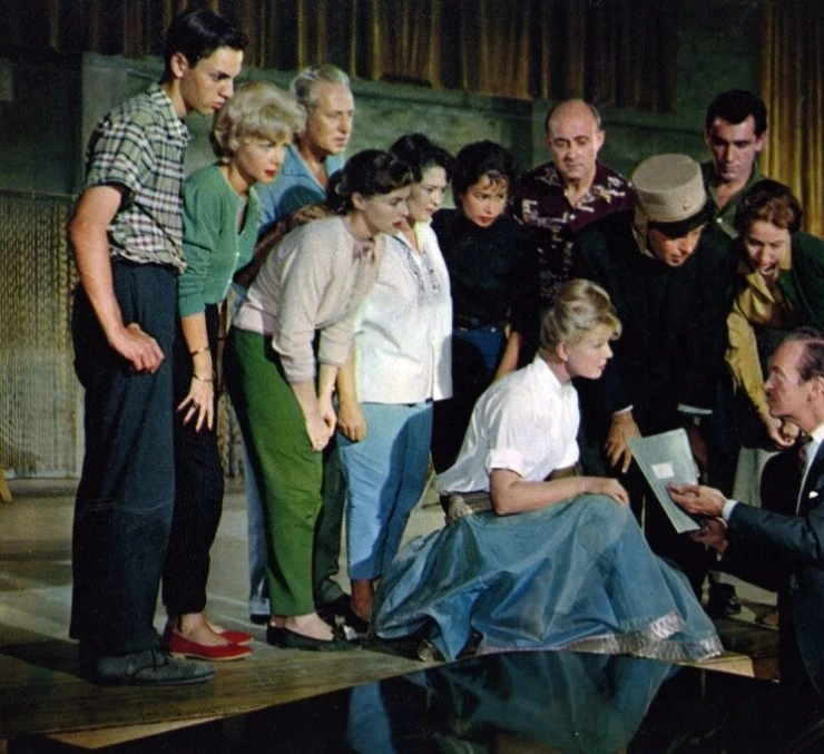 Кадр из Пожалуйста, не ешь маргаритки! (1960) Кадр 2 из фильма Пожалуйста, не ешь маргаритки! / Please Don't Eat the Daisies (1960)