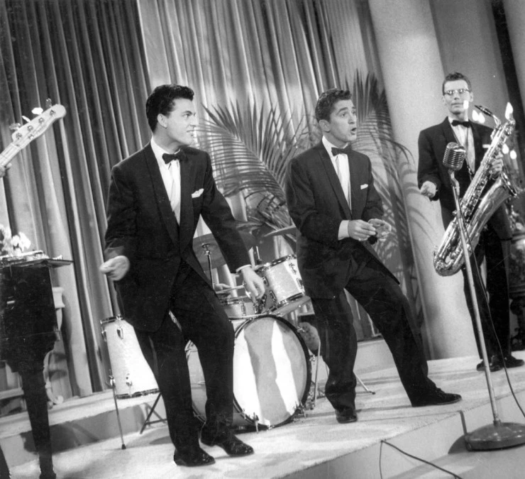 Кадр из Рок круглые сутки (1956) Кадр 3 из фильма Рок круглые сутки / Rock Around the Clock (1956)