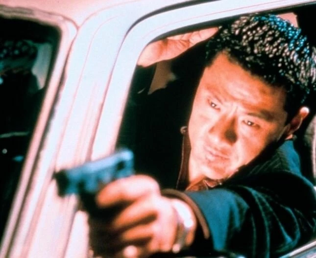 Кадр из Большая пуля (1996) Кадр 1 из фильма Большая пуля / Chung fung dui: No foh gai tau (1996)